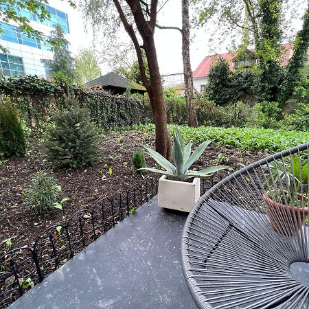 Center City Apartment Zagreb Buitenkant foto