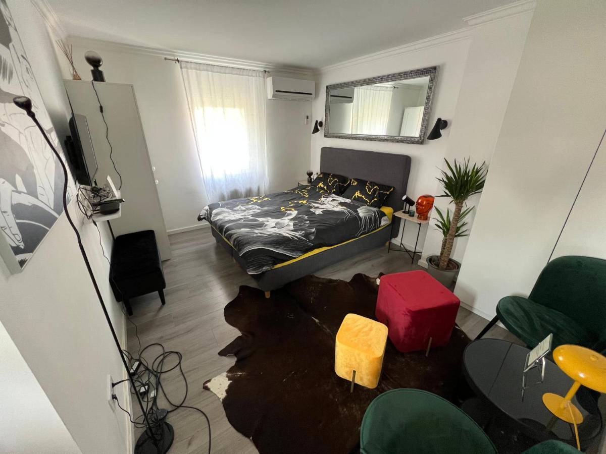Center City Apartment Zagreb Buitenkant foto
